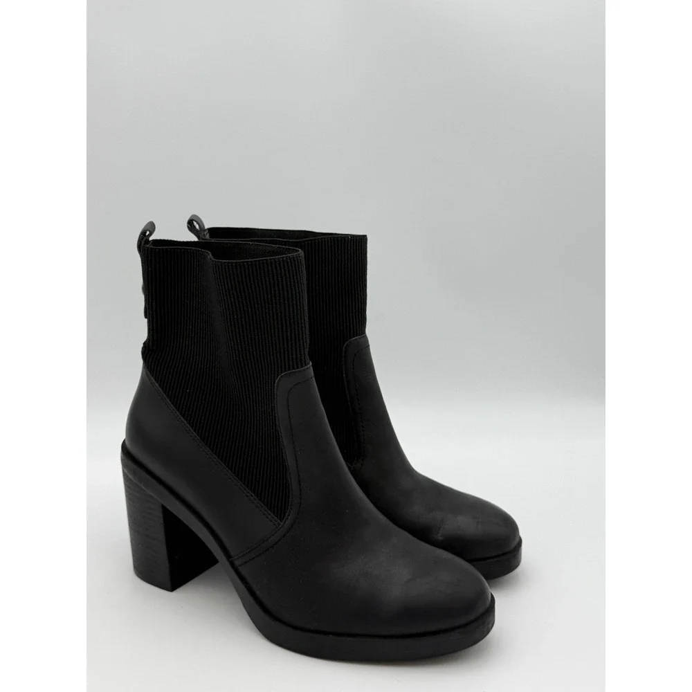 Crown Vintage Black Leather Ankle Stretch Boots Size 9 W Whinsygoth/Grunge/Retro